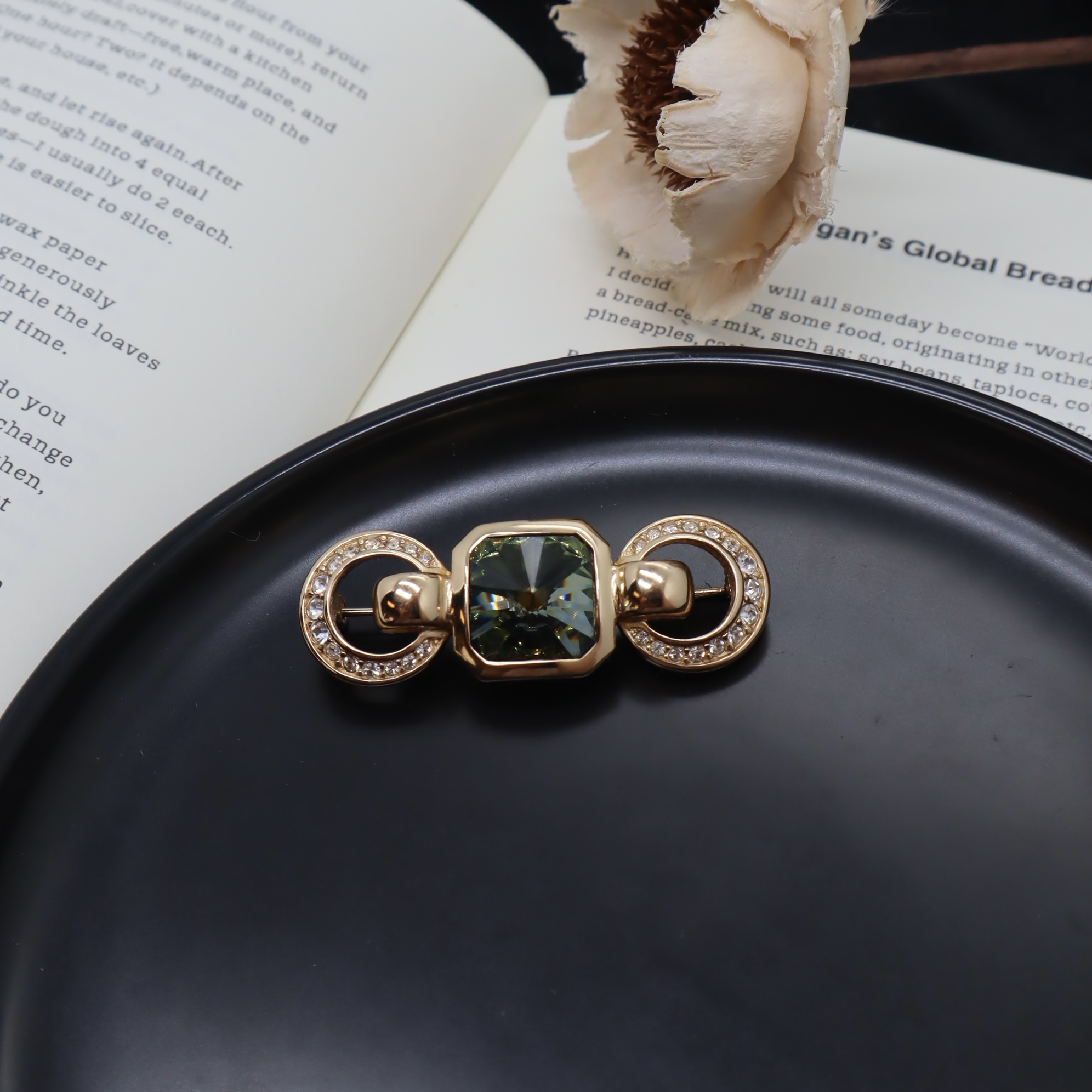 95新 DIOR/迪奥 复古绿小方形胸针/d06399