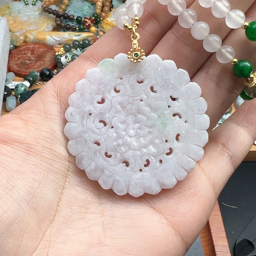 翡翠吊坠(赠链)未镶嵌吊坠