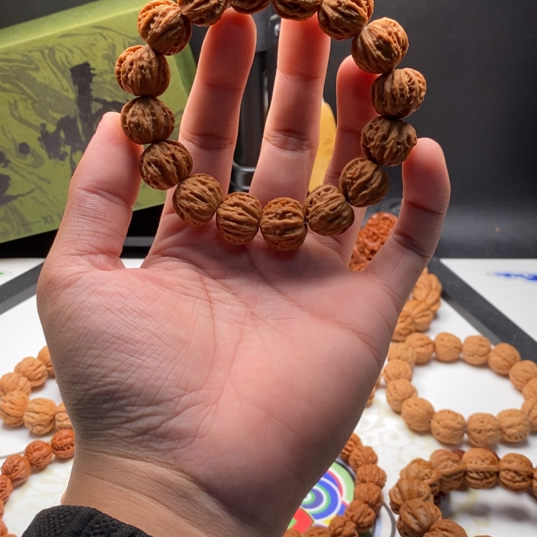 文玩核桃把件19高16老款京八棱