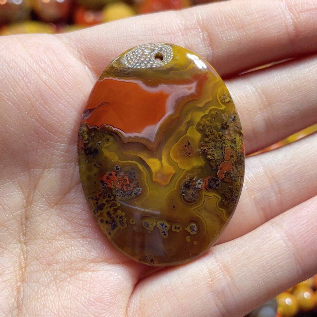 玛瑙/玉髓颈饰合金