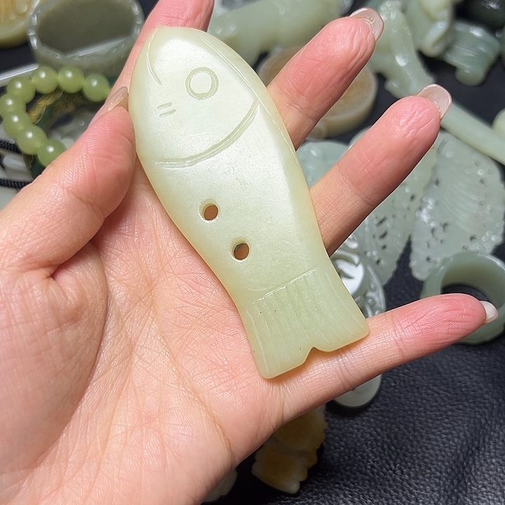 和田玉未镶嵌颈饰