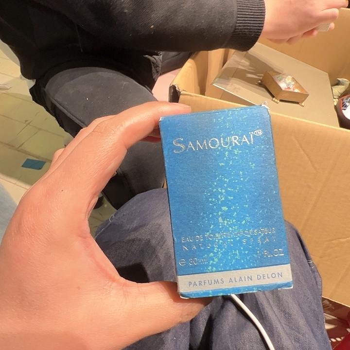 手工艺品琉璃树*?哥斯拉。哥斯拉？哥俩