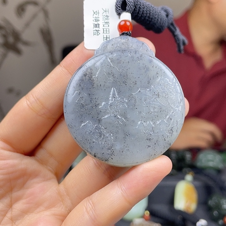 颈饰未镶嵌和田玉