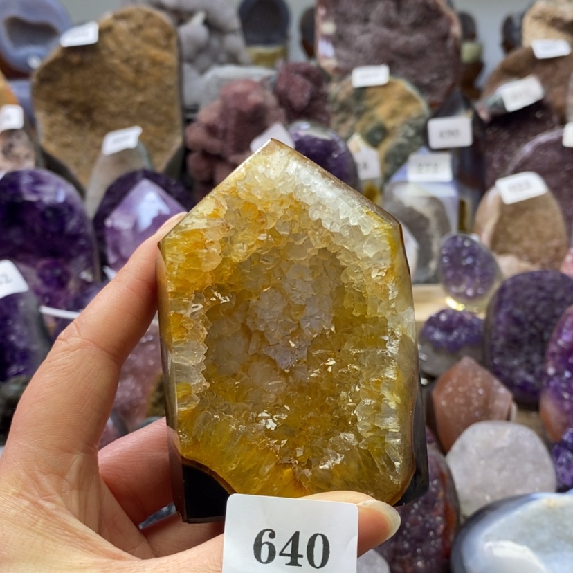 【闪购商品】紫晶大型摆件（非配饰）未镶嵌.**帽