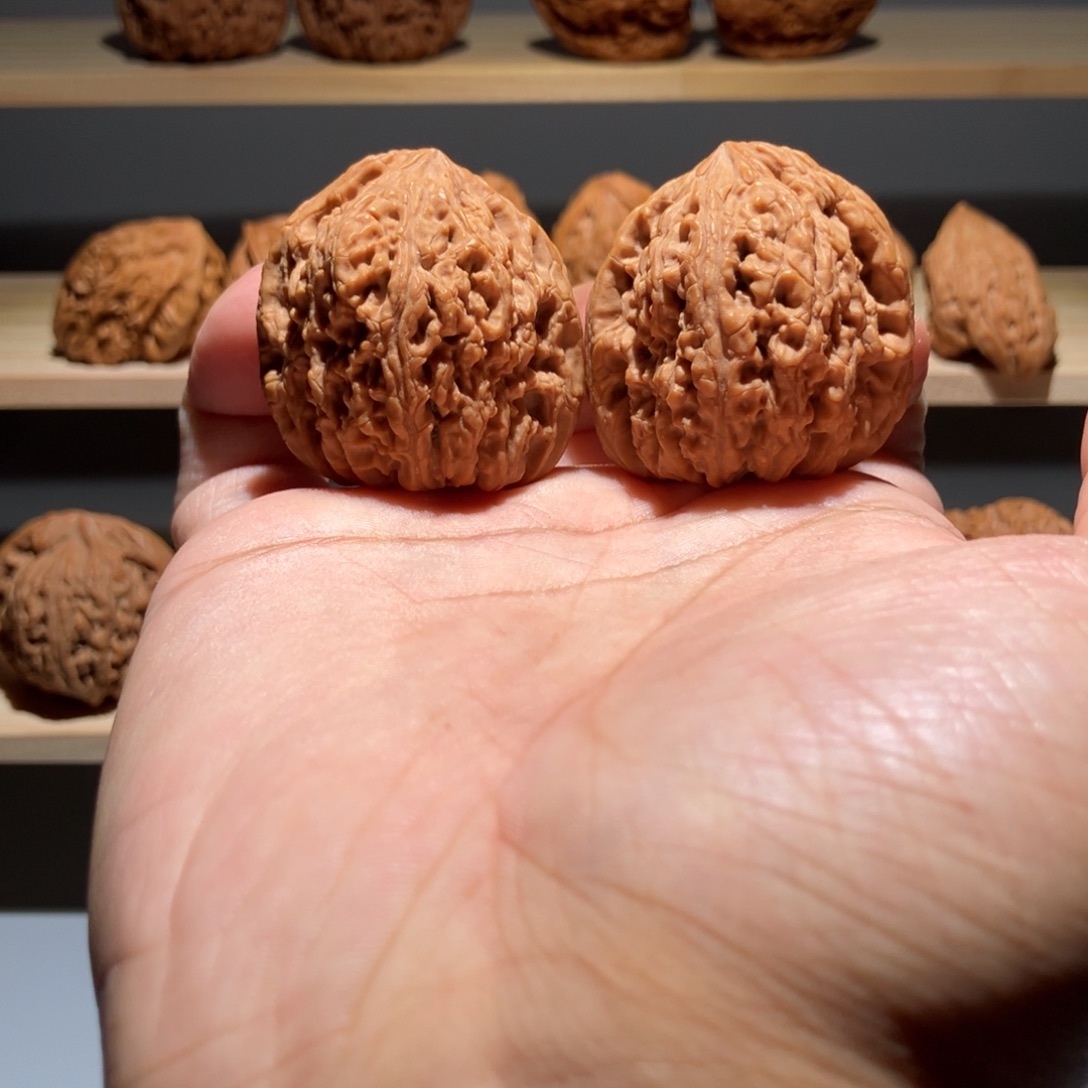 文玩核桃把件36尺全品高炮拉丝凹底涿鹿南疆石