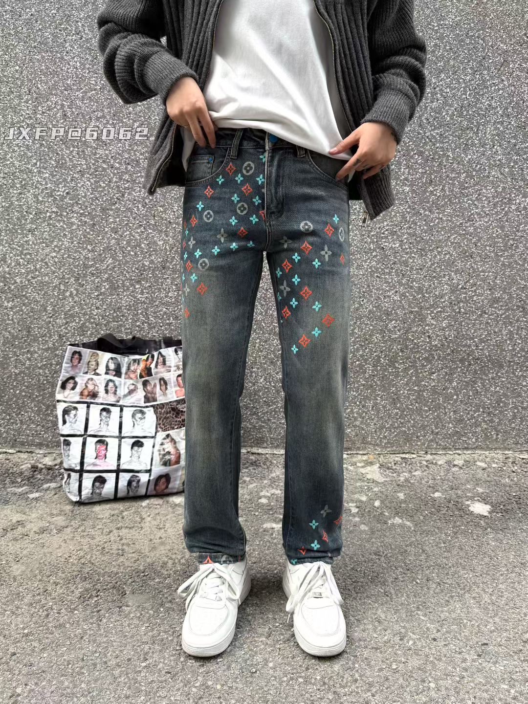 2025男士秋冬新款潮牌个性休闲时尚百搭高街痞帅水洗小脚牛仔裤