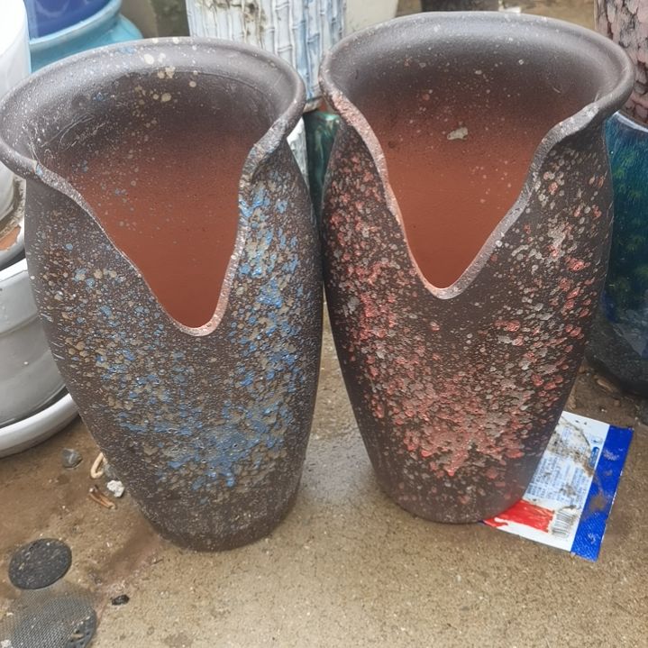 口14高26两个盆子。。