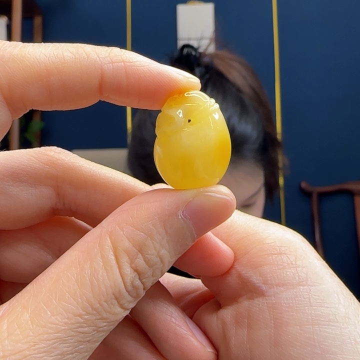 蜜蜡吊坠(赠链)未镶嵌