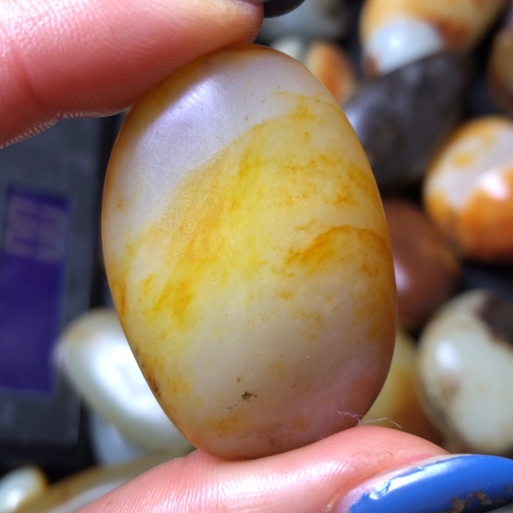 和田玉未镶嵌珠宝奇石