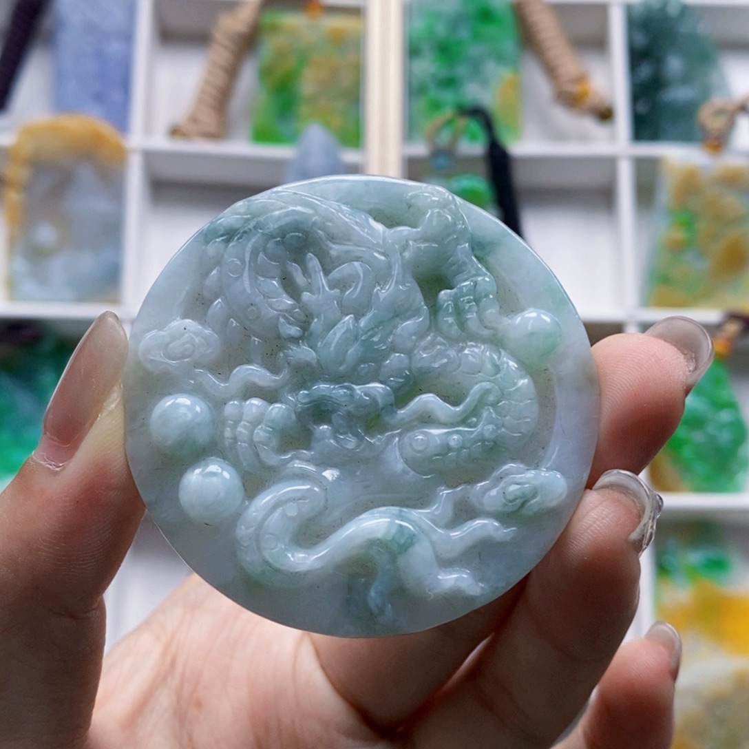 翡翠未镶嵌颈饰天然翡翠A货