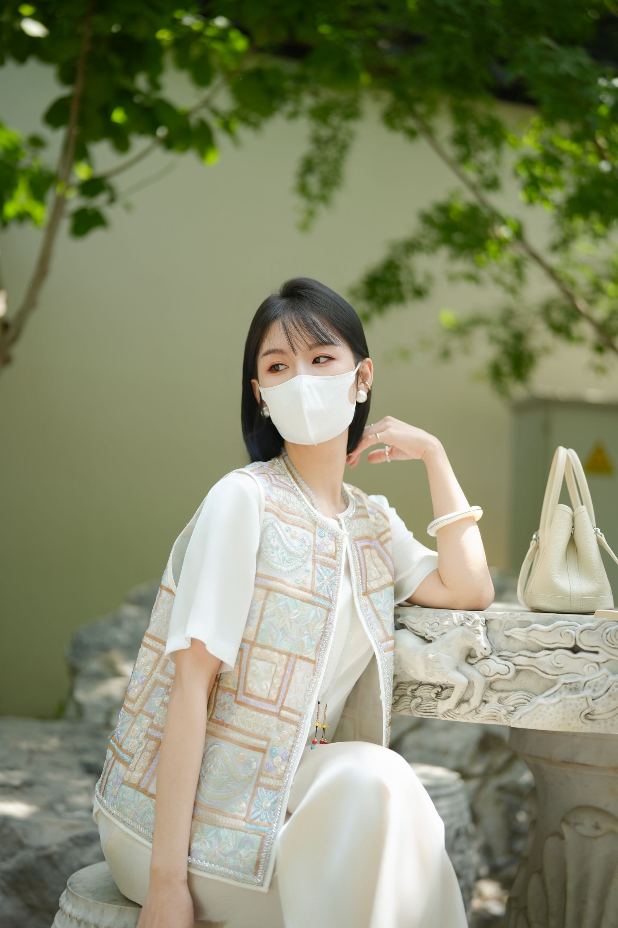 未央 新款双层100桑蚕丝重磅刺绣时尚百搭休闲马甲 GS-1124