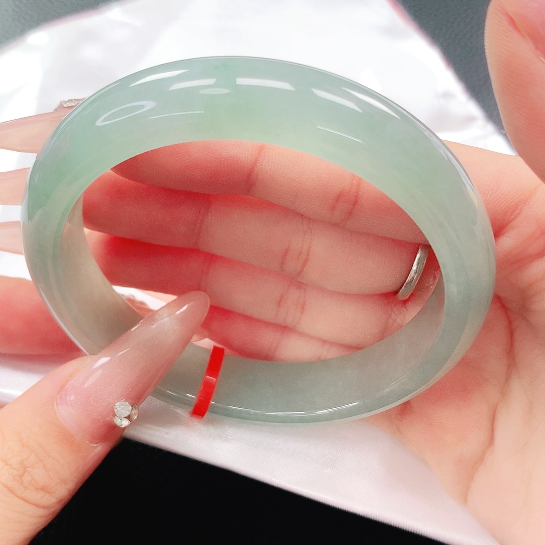 翡翠未镶嵌手镯59圈