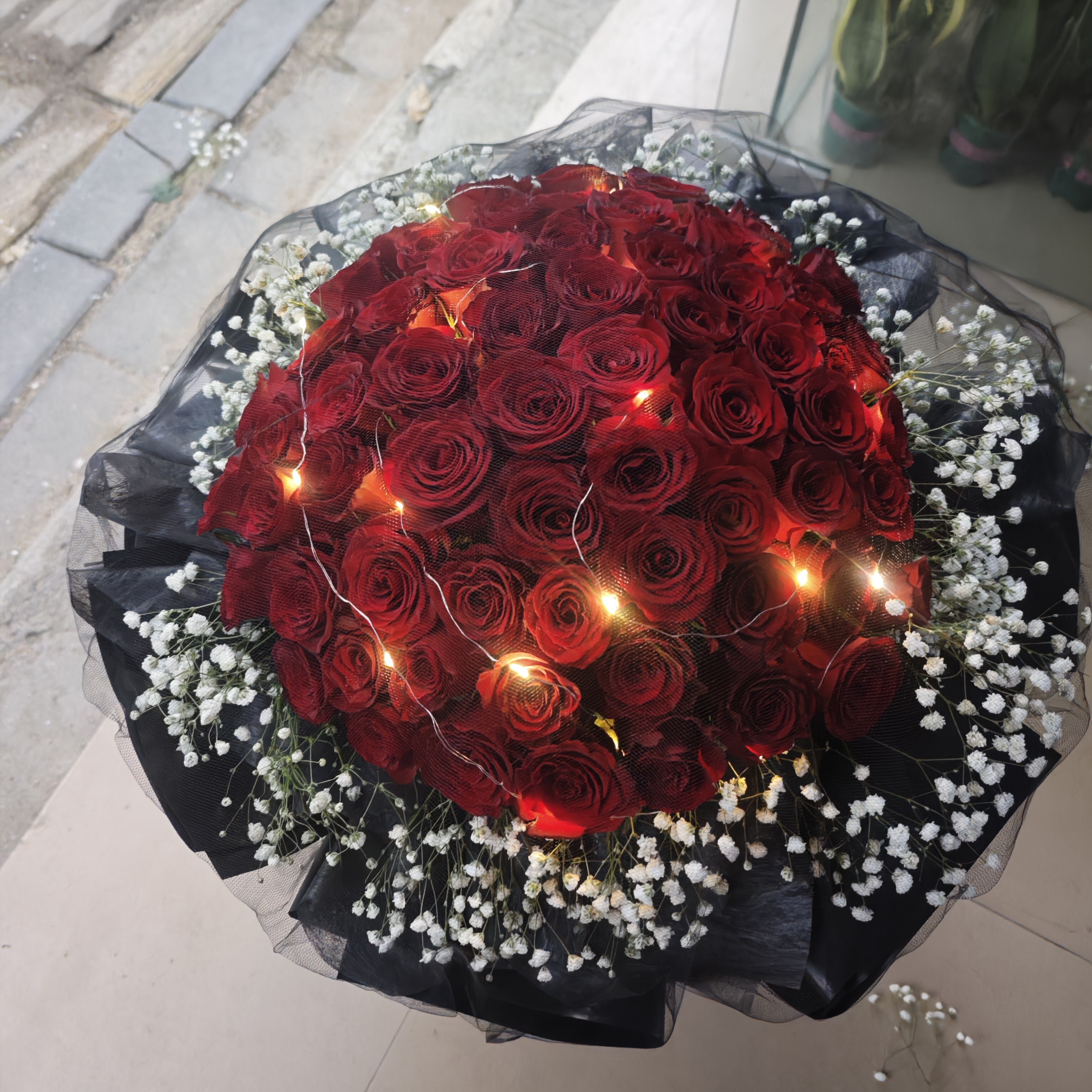 66朵红玫瑰