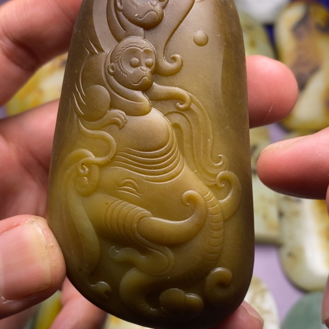定制和田玉鱼*小挂件