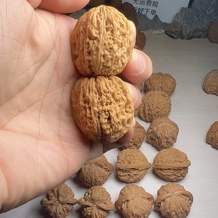 南疆石头小手捻狮子头