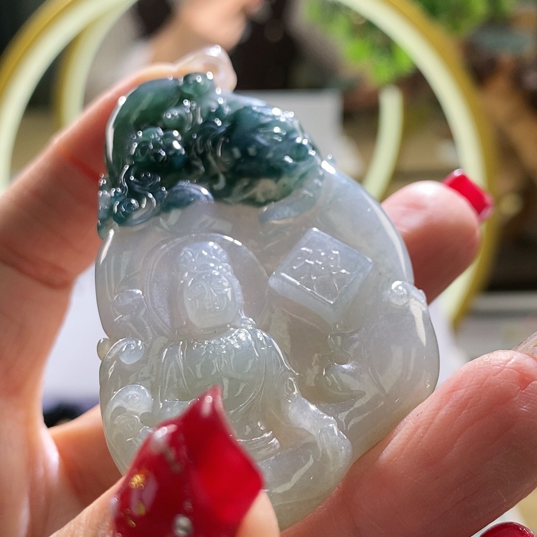 【闪购商品】翡翠颈饰未镶嵌普贤