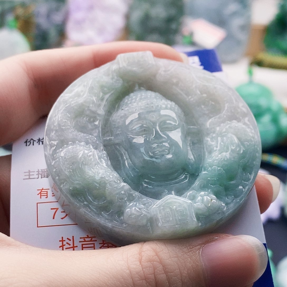 吊坠(不含链)未镶嵌翡翠
