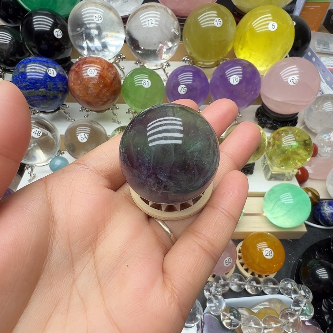 未镶嵌水晶珠宝半成品