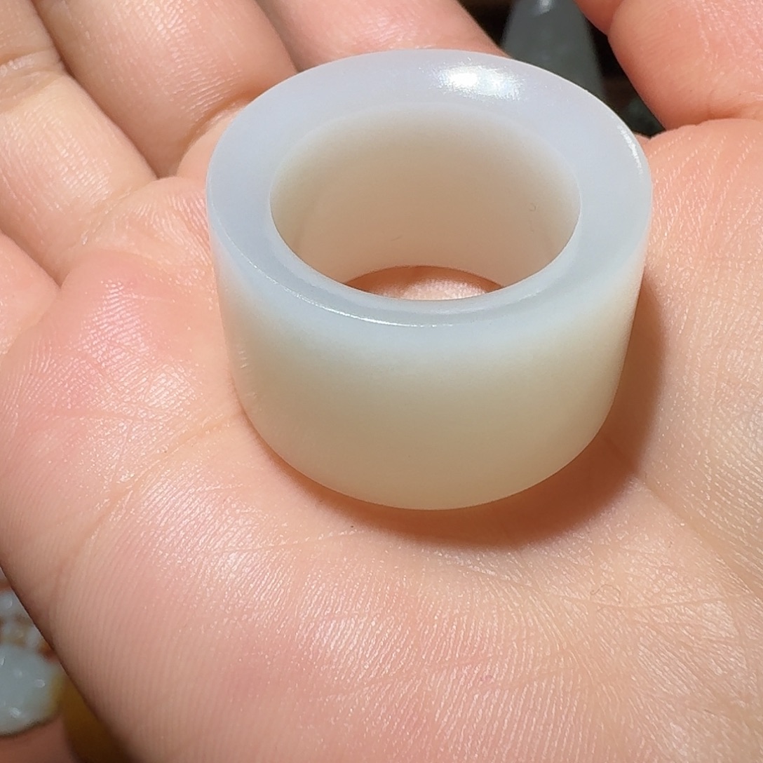 莪***宝和田玉未镶嵌车挂