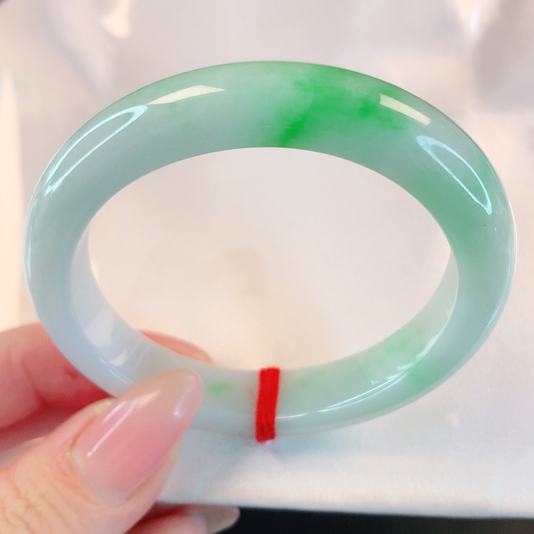 翡翠手镯未镶嵌53贵妃镯