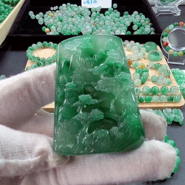 石英质玉吊坠(不含链)未镶嵌