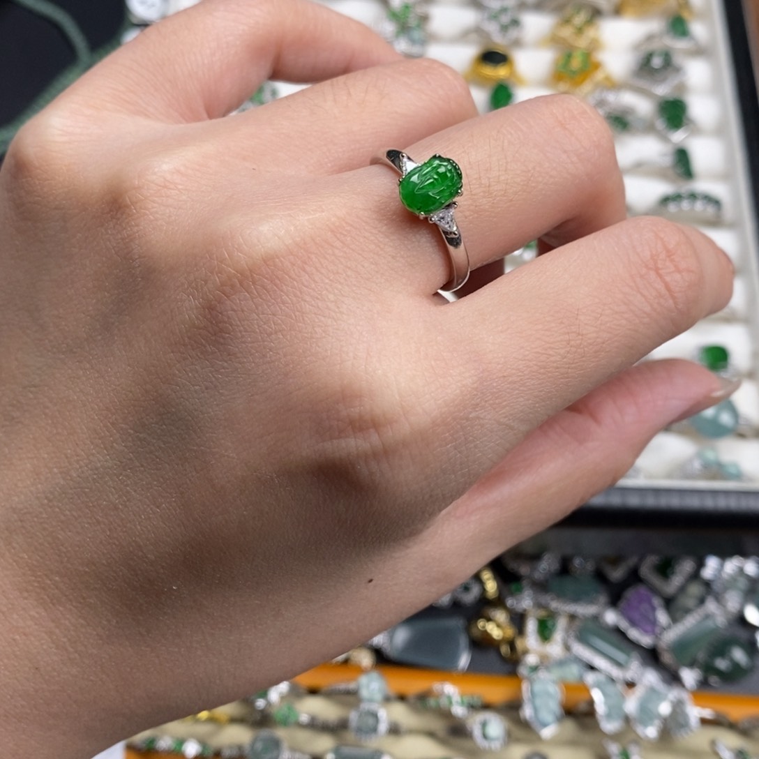 未镶嵌挂件翡翠翡翠