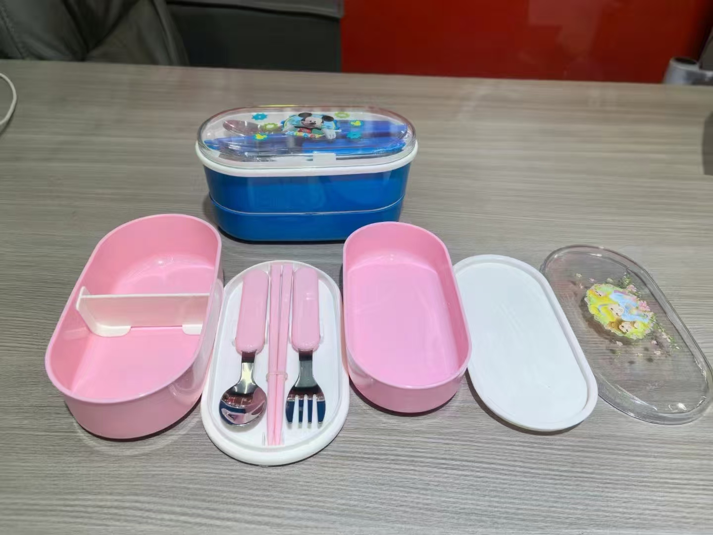 儿童餐具便当盒带盖叉勺筷分餐盒