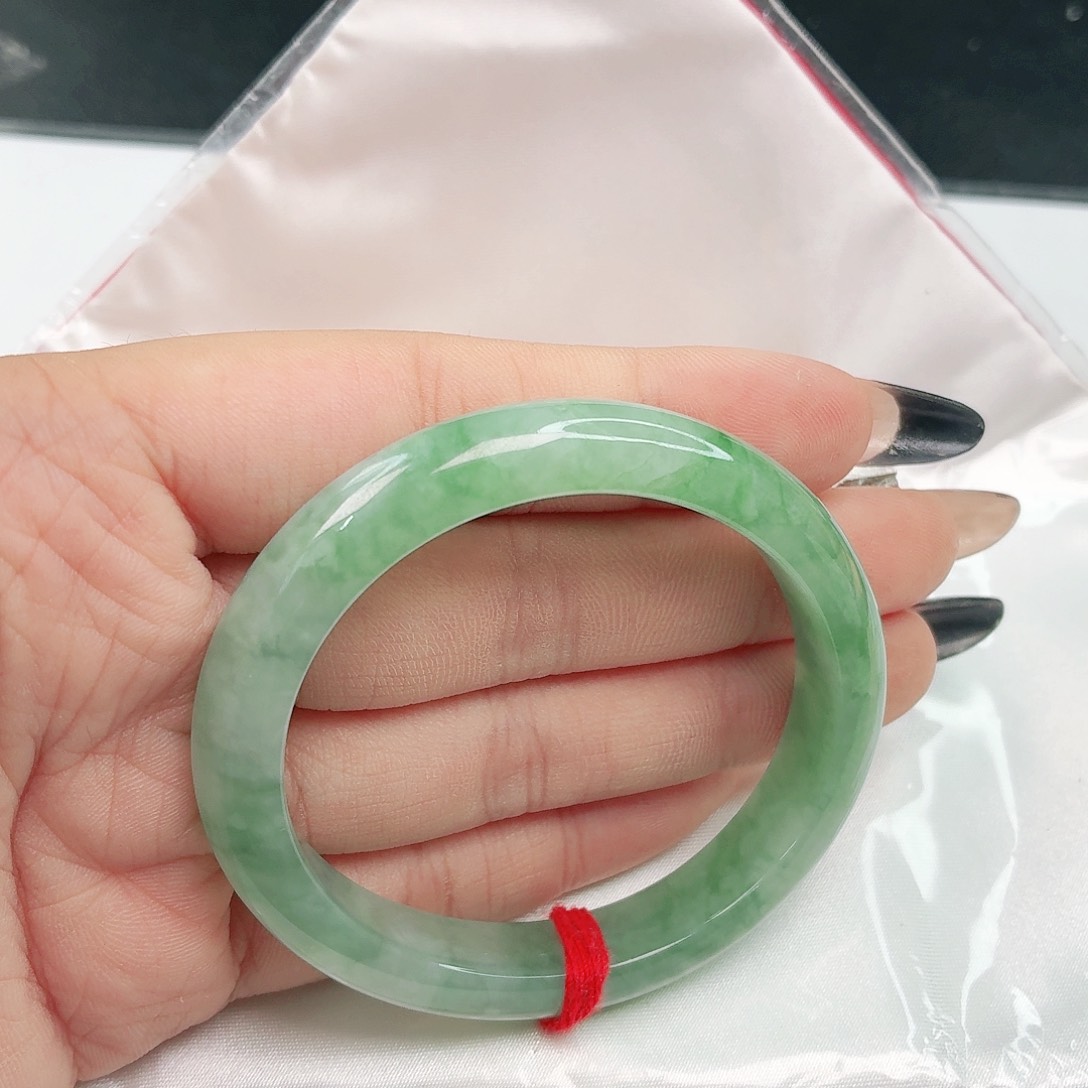 未镶嵌手镯翡翠翡翠