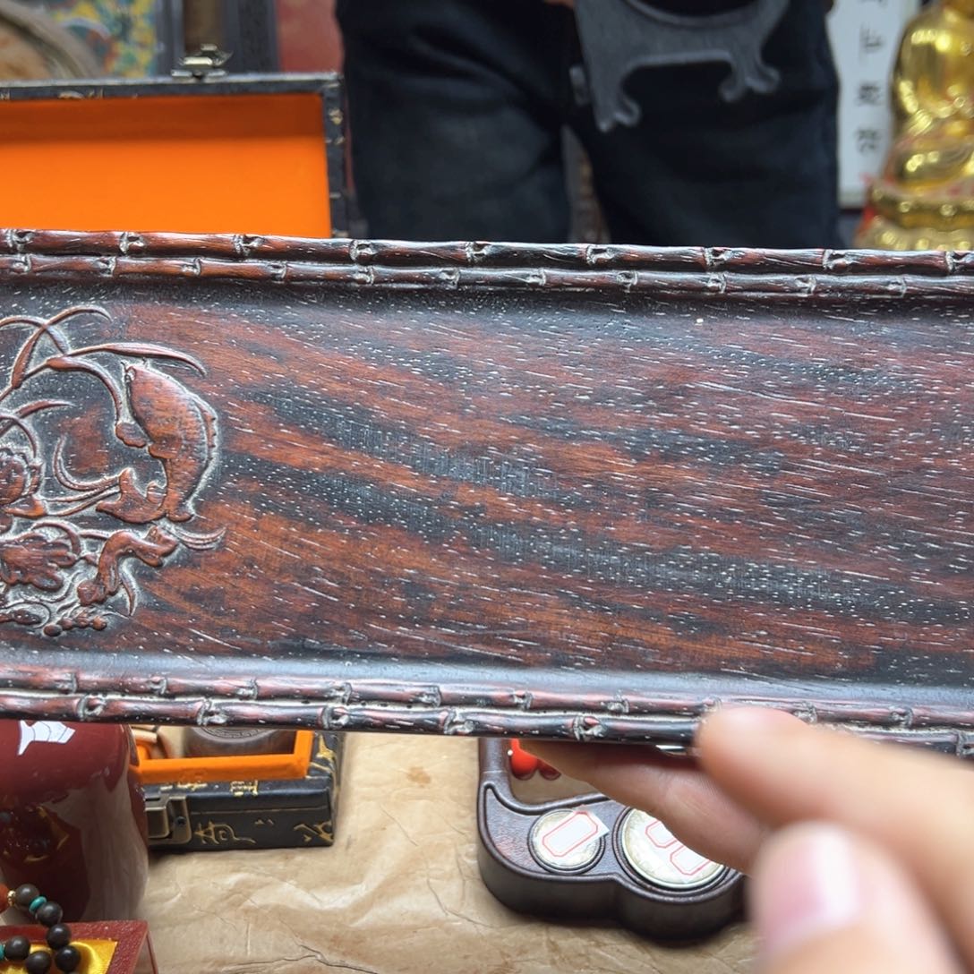 大叶紫檀（黑酸枝木类）