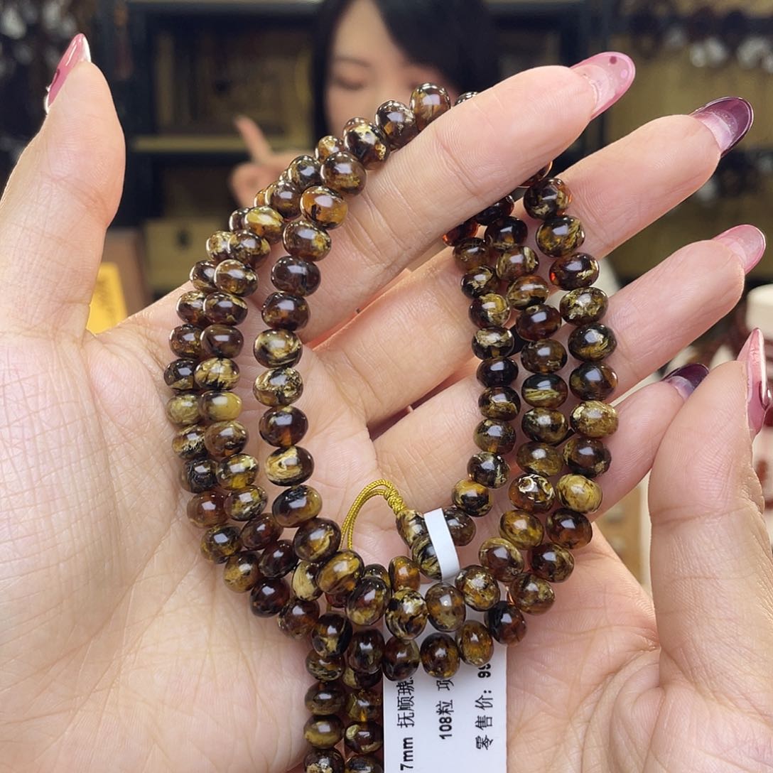 琥珀裸石未镶嵌抚顺琥珀7+花蜡