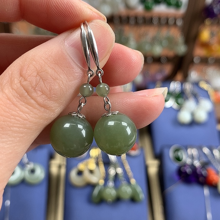 和田玉耳饰银S925镶嵌12左右