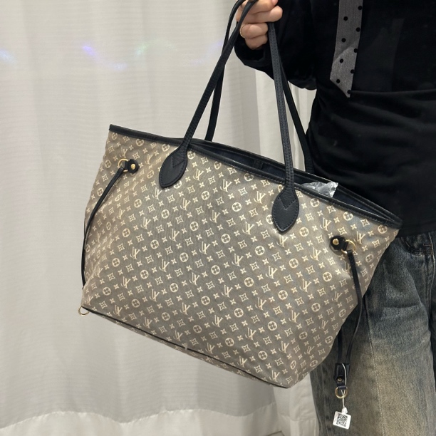 95新 LouisVuitton/路易威登 灰蓝色丹宁neverfull托特包/且曼
