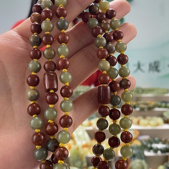 岫岩河磨玉（透闪石质玉）手链未镶嵌