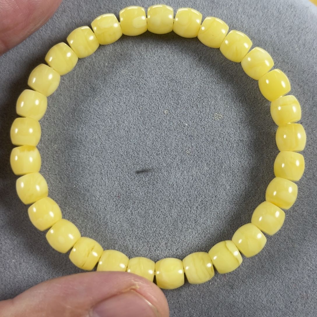 蜜蜡手串未镶嵌纯天然俄料奶白