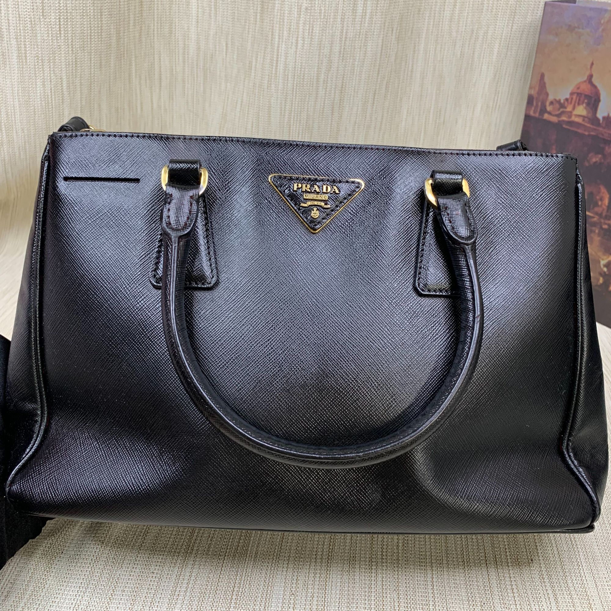 95新 Prada/普拉达 黑金杀手包/FYEE08815147/5147/护