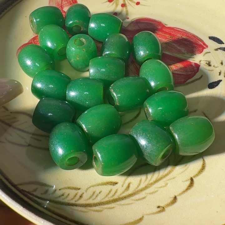 越***。玛瑙/玉髓合金颈饰