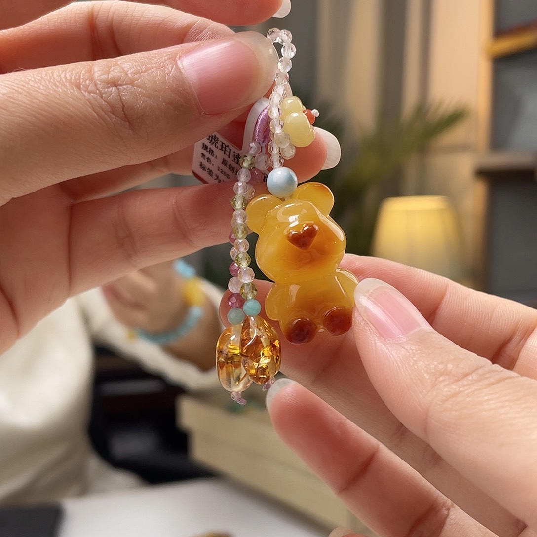 琥珀裸石未镶嵌蜜蜡吊坠