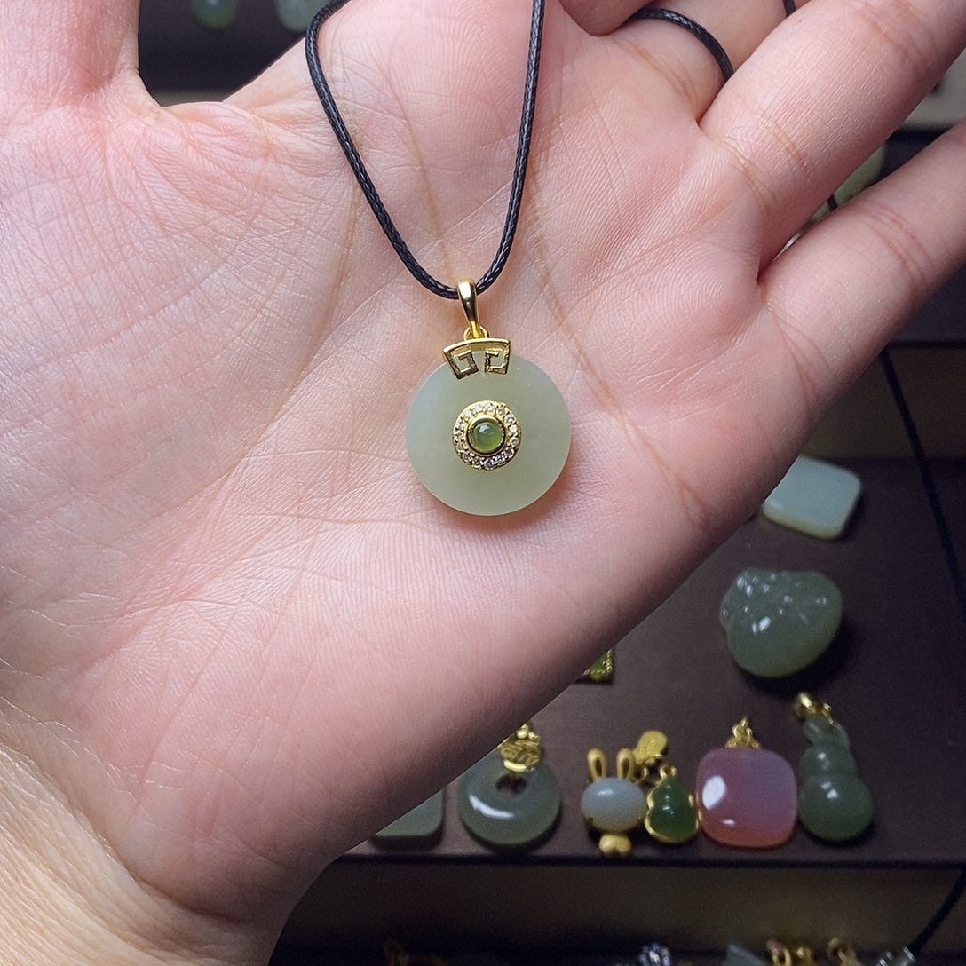 和田玉颈饰银S925镶嵌