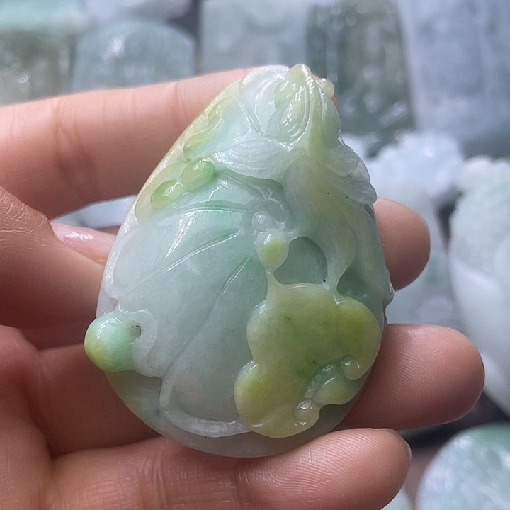 定制翡翠未镶嵌缅甸翡翠吊坠