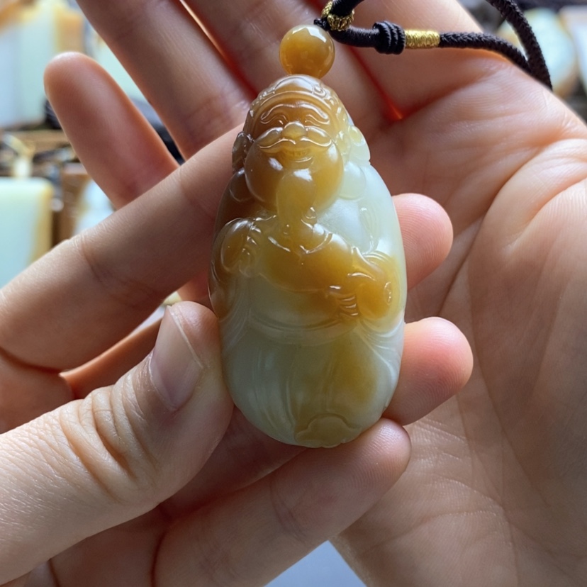 【闪购商品】颈饰未镶嵌和田玉（糖玉）