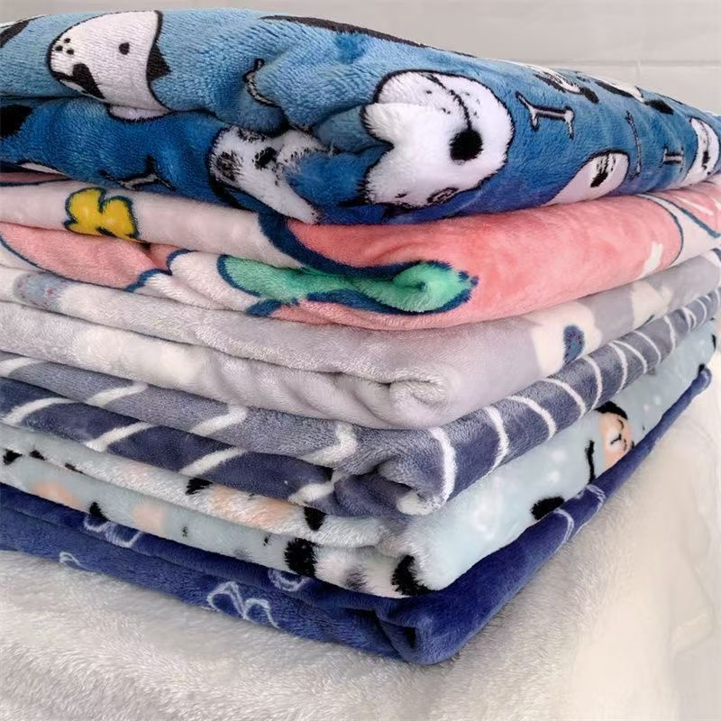 微瑕疵牛奶绒布料 介意勿拍，看好下单 布块难免有瑕疵 不退不换