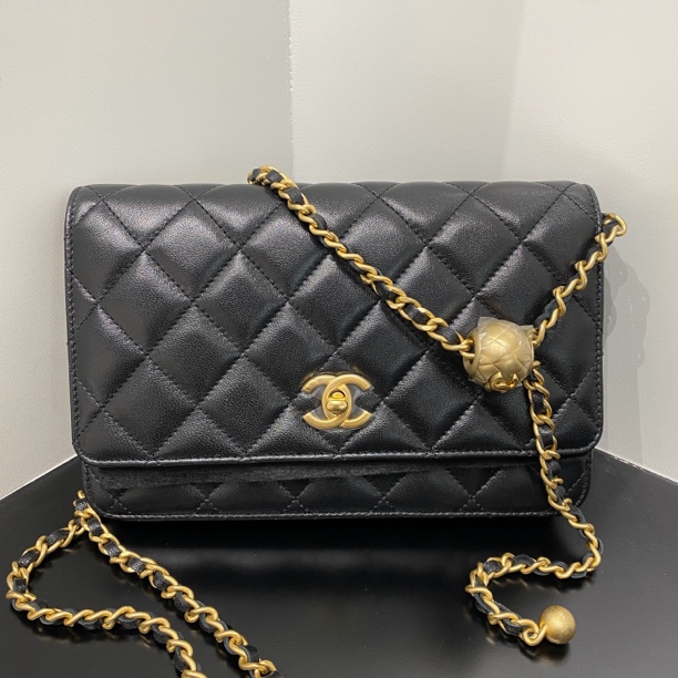 全新未使用 Chanel/香奈儿 24k金球羊皮链条WOC发财包