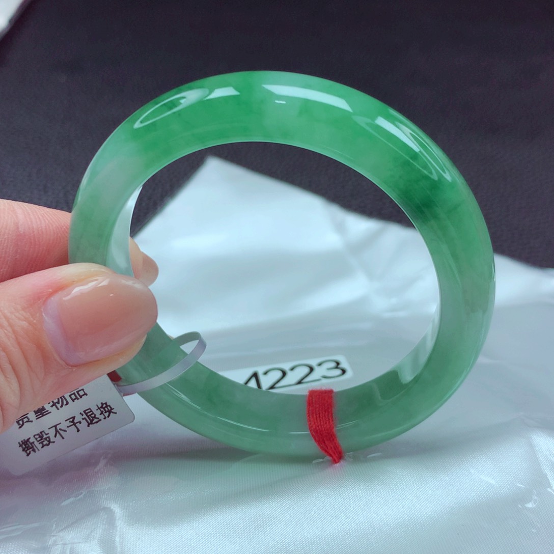 翡翠手镯未镶嵌手镯88