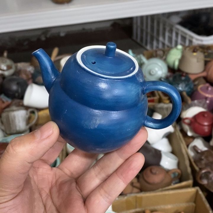 陶瓷艺术品及陶瓷壶