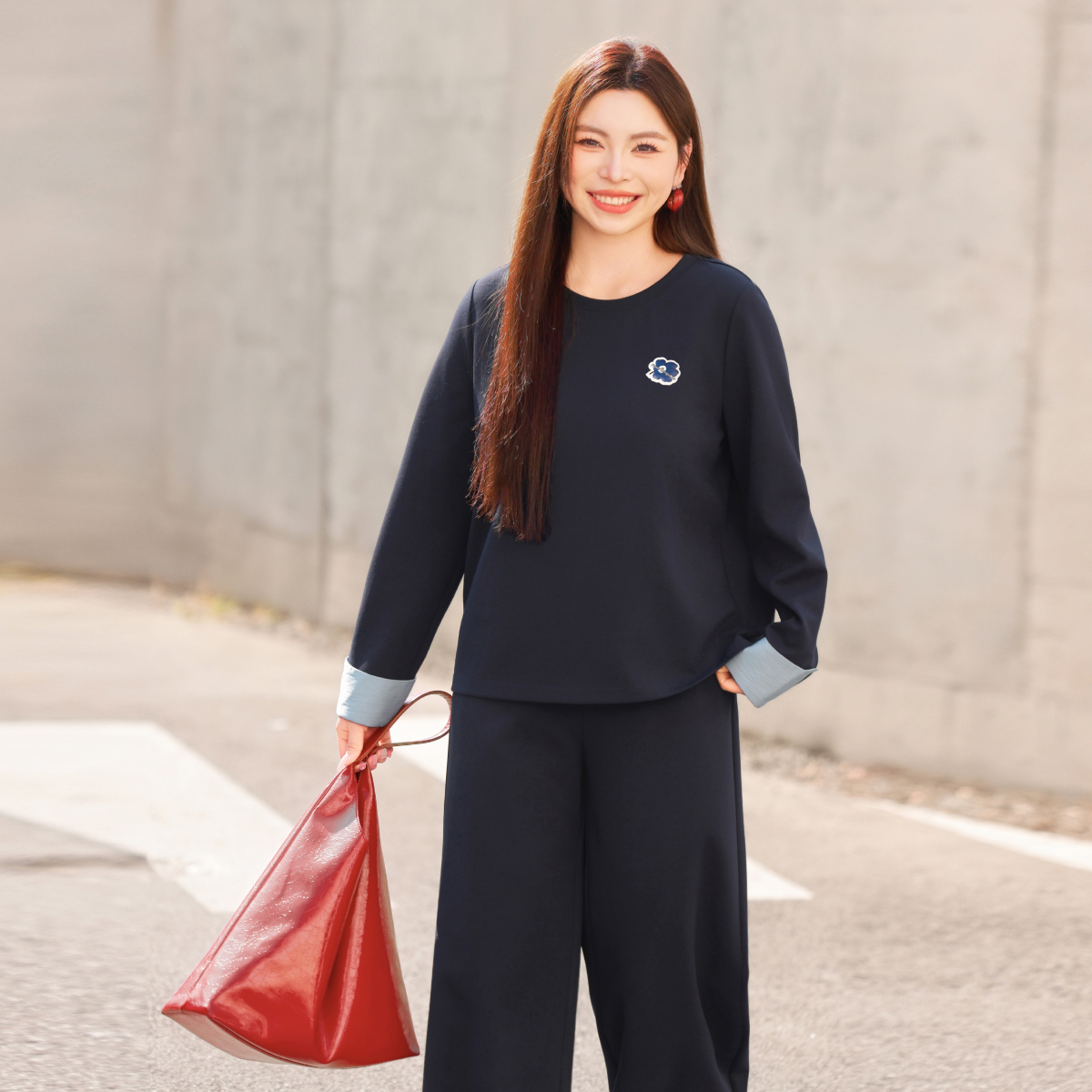 MsShe大码女装2025秋休闲拼接花朵皮标卫衣阔腿裤套装D~QG502027
