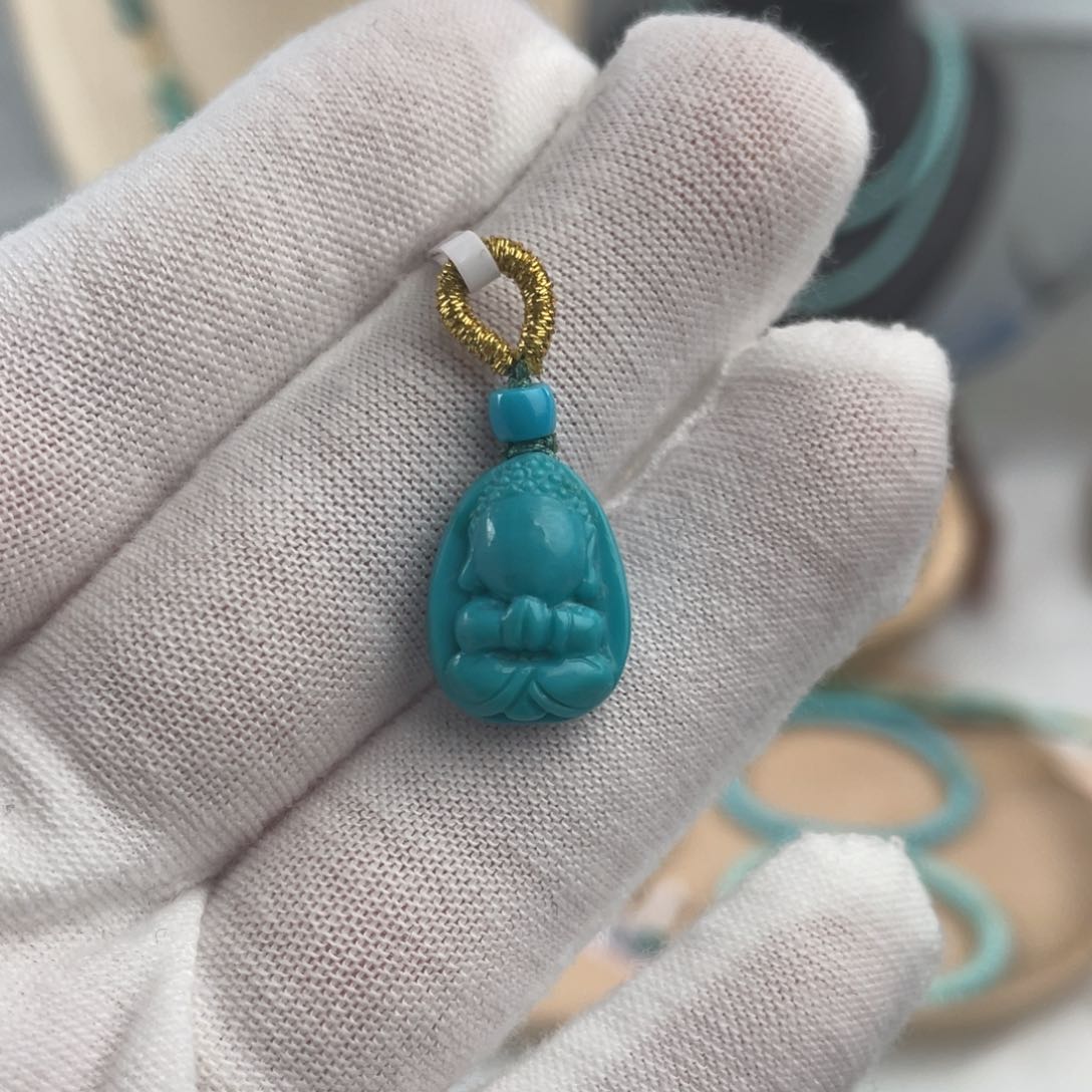 绿松石颈饰未镶嵌