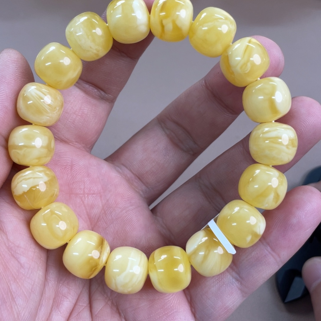 琥珀裸石未镶嵌031000000000