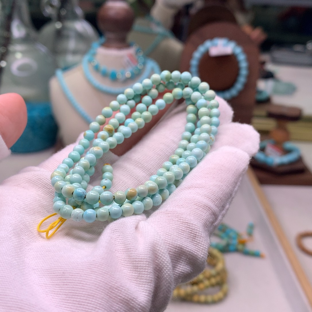 绿松石配饰未镶嵌