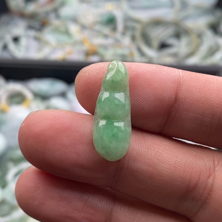 A***a翡翠未镶嵌吊坠(不含链)