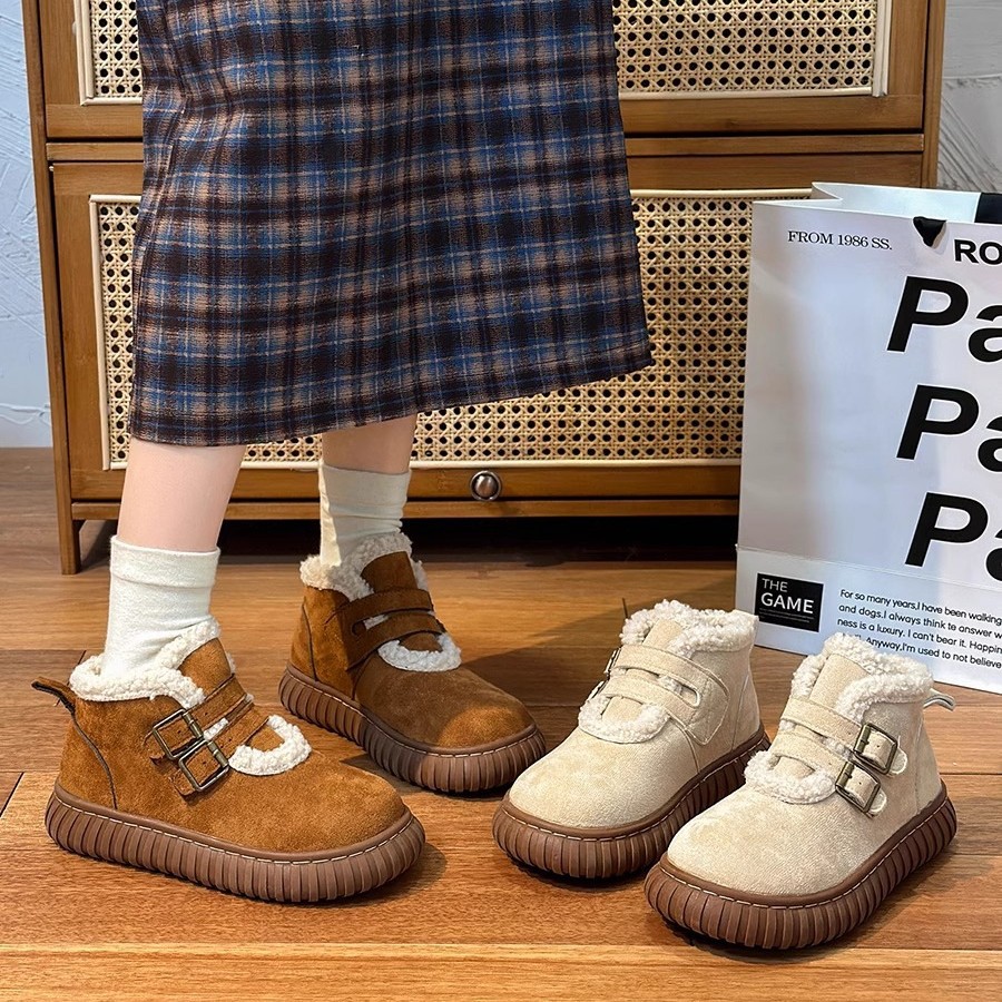 2025年冬季高帮鞋新款网红时尚百搭加绒加厚保暖鞋女士雪地鞋潮流